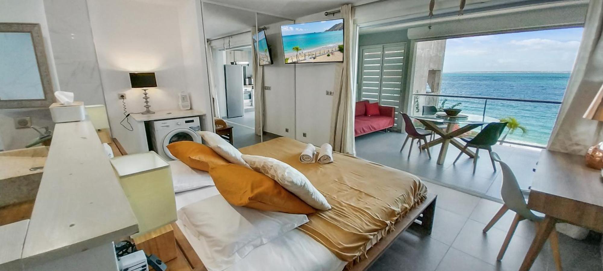 Official Page "Residence Bleu Marine" - Sea View Apartments & Studios - Saint-Martin French Side 그랜드케이스 외부 사진