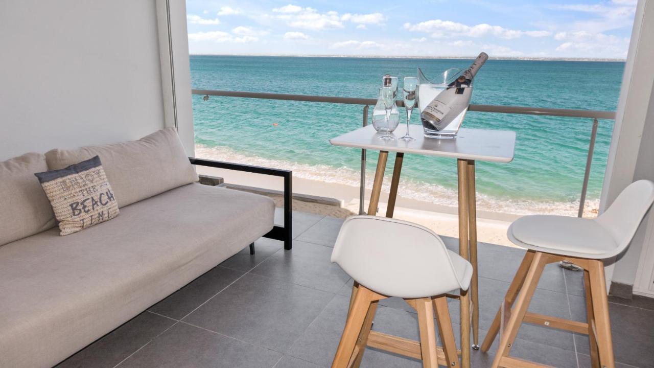 Official Page "Residence Bleu Marine" - Sea View Apartments & Studios - Saint-Martin French Side 그랜드케이스 외부 사진