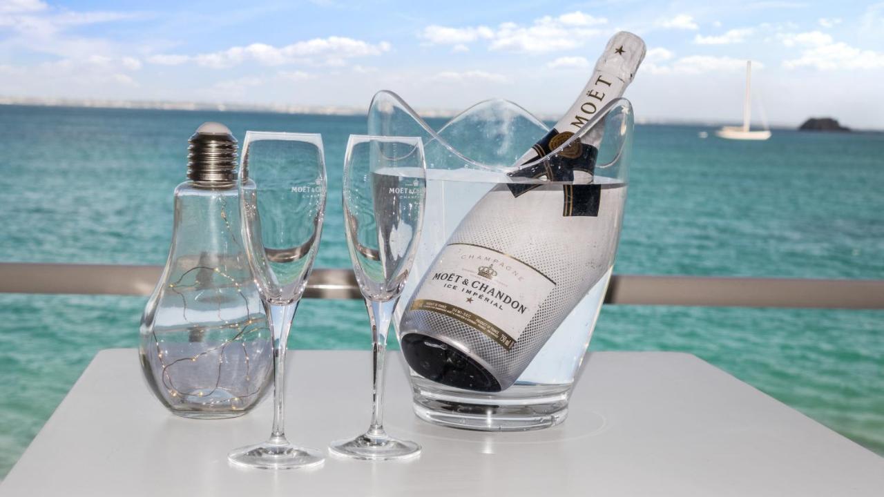 Official Page "Residence Bleu Marine" - Sea View Apartments & Studios - Saint-Martin French Side 그랜드케이스 외부 사진